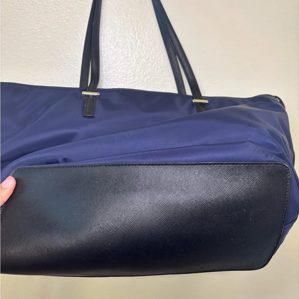 kate spade chic spacious